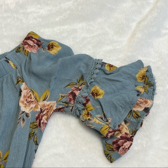 Xhilaration Floral Print Bell Sleeve Romper Womens Size Small - Picture 2 of 8